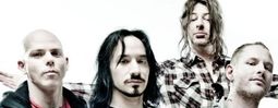Bubeník Stone Sour utrpěl infarkt, kapela zrušila turné